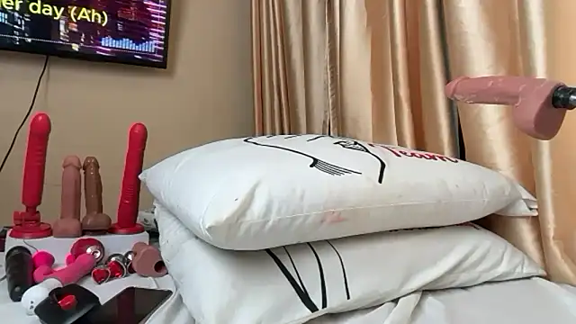 SexyAudreyFuck online show from February 19, 9:46 pm