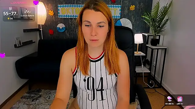 YrKiraXO online show from September 14, 6:11 am