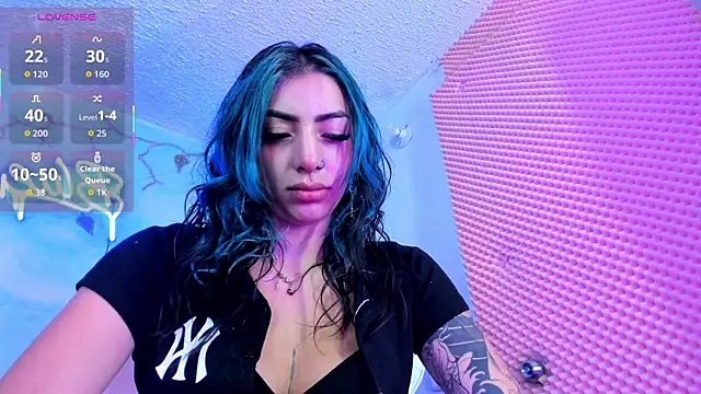 SaturnooStonee online show from May 22, 3:15 am