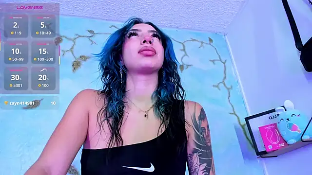 SaturnooStonee online show from May 8, 1:31 am