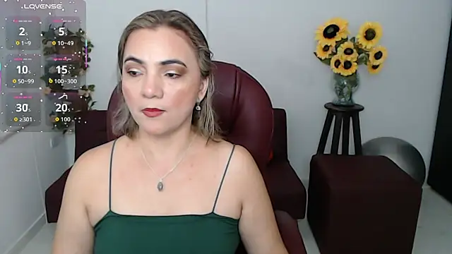 ana milf online show from April 29, 1:14 pm