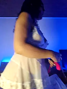 Snapshot of Sexxy-Lana chatting on October 3, 10:26 pm Sexxy-Lana online show from October 3, 10:26 pm