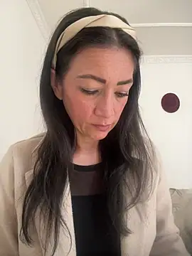 Yulia sx online show from May 28, 7:23 pm
