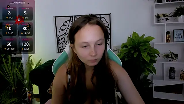 Snapshot of Ketrin_n_ chatting on September 27, 5:36 am Ketrin n online show from September 27, 5:36 am