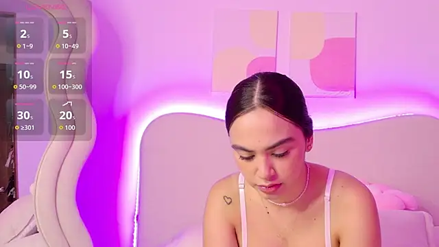 innocentlady  online show from October 17, 1:47 pm