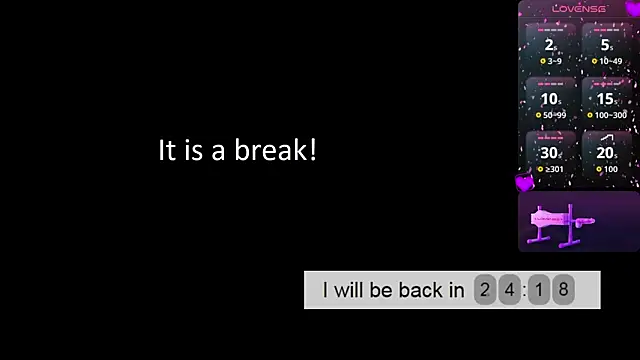 DanielPaige  online show from May 10, 10:12 pm