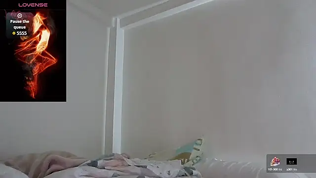 Snapshot of saramartinez1000 chatting on September 19, 2:43 am saramartinez1000 online show from September 19, 2:43 am