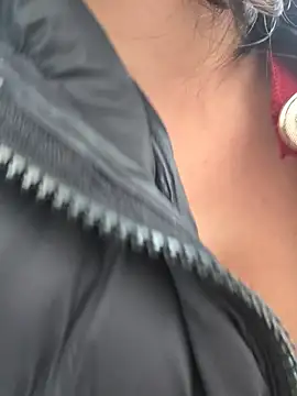 lovewildguy1 online show from April 4, 6:56 am