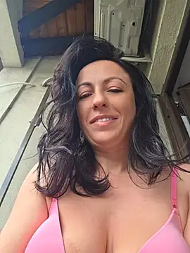 lovewildguy1 online show from May 28, 6:11 am