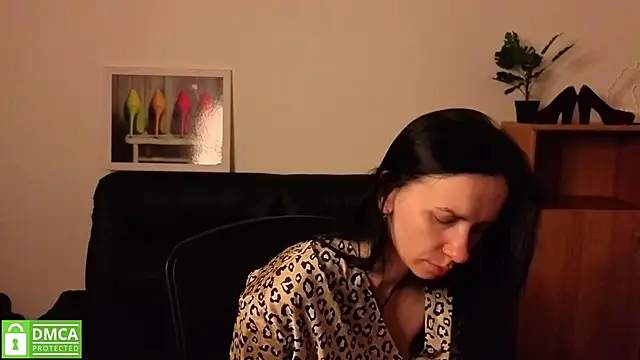 annakillianox online show from May 12, 5:26 am
