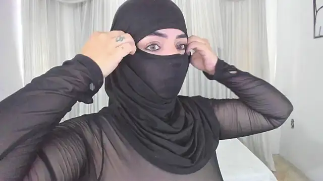 Uzra hayed online show from May 27, 3:09 pm