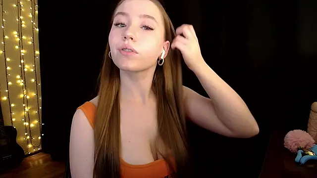 SindiWatsoon online show from November 27, 4:54 pm