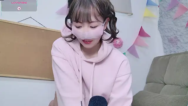 A33-asami online show from February 23, 1:39 am