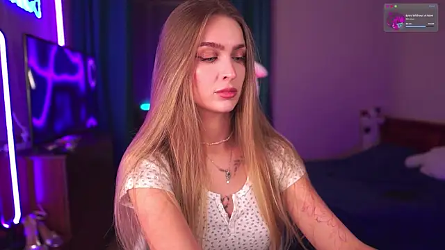 Kamila icee online show from November 24, 8:44 pm