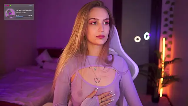 Kamila icee online show from October 2, 6:46 pm