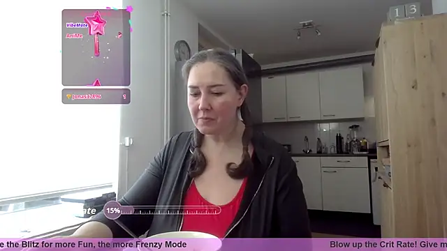 MilfGina online show from November 13, 8:46 am