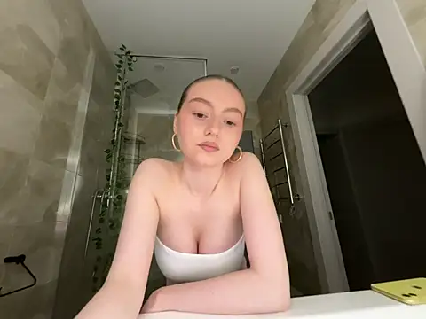 winter  sun online show from March 8, 3:49 pm