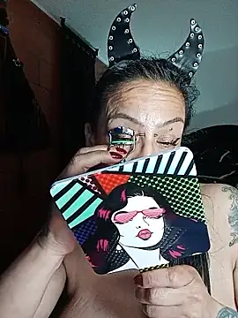 Taylor-hardcore online show from May 24, 2:10 am