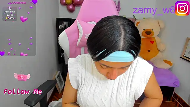 Karla  cute online show from November 3, 4:38 am