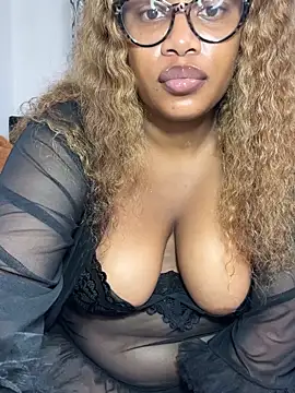 MimiCurves online show from April 9, 8:31 am