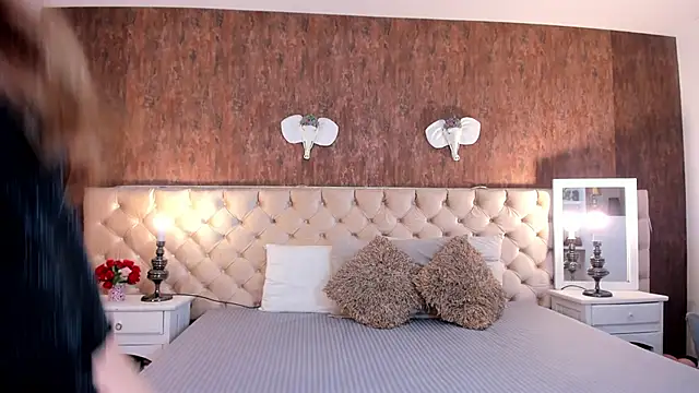 MeganLorensx online show from May 18, 10:49 pm