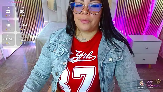 martinna tay online show from May 10, 3:52 am