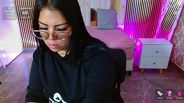 martinna tay online show from May 20, 3:14 am