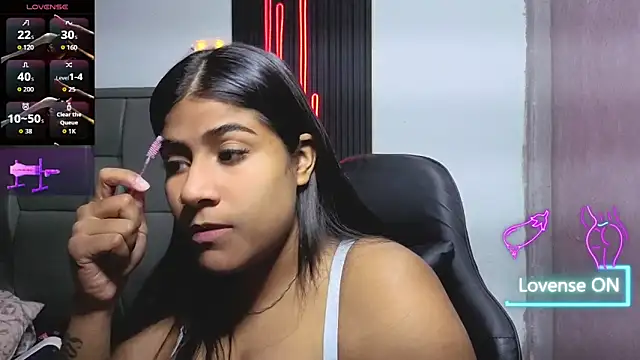 Rubi boobs  online show from May 26, 1:38 am