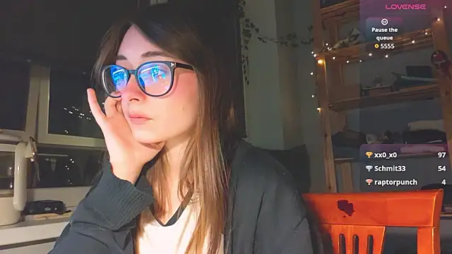 monlight  dana online show from February 15, 7:02 pm