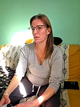 SpiceLea online show from October 23, 1:06 pm