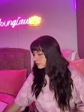 Yovng   Lau online show from May 25, 5:17 am