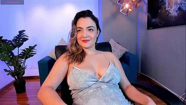 IsabellaaJoness online show from May 4, 11:36 am