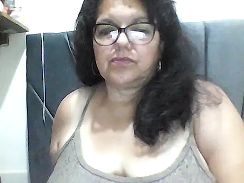 Snapshot of kassandra02 chatting on October 2, 2:44 pm kassandra02 online show from October 2, 2:44 pm
