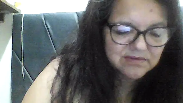 Snapshot of kassandra02 chatting on October 14, 3:47 pm kassandra02 online show from October 14, 3:47 pm
