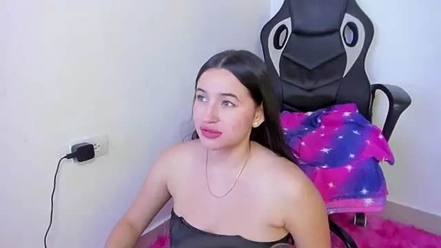 Sophie spencer1 online show from December 2, 3:41 am