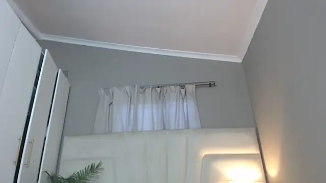 naughtyblackdolie online show from May 8, 2:09 pm