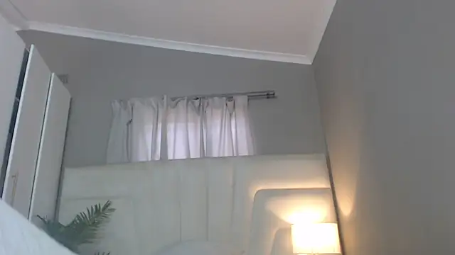 naughtyblackdolie online show from May 22, 7:50 am