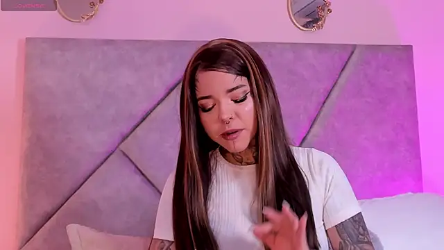 NinaInk online show from October 5, 3:06 pm