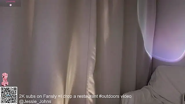 Jessie Johns online show from January 15, 6:47 pm