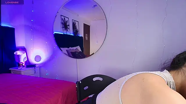 Tifanny grey online show from December 3, 8:00 pm