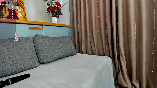 miissblonde online show from October 14, 3:09 am