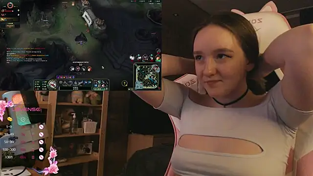 MoonlishSiren online show from November 4, 9:09 pm