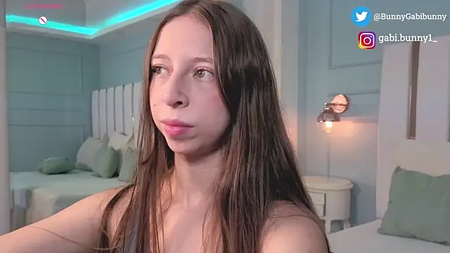gabi bunny online show from May 4, 5:06 pm