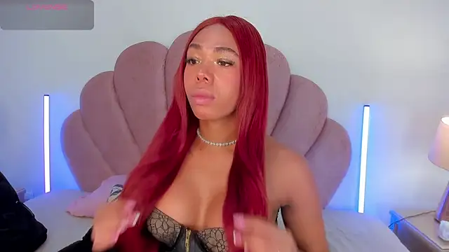 Nicole Paradise online show from May 9, 1:13 pm