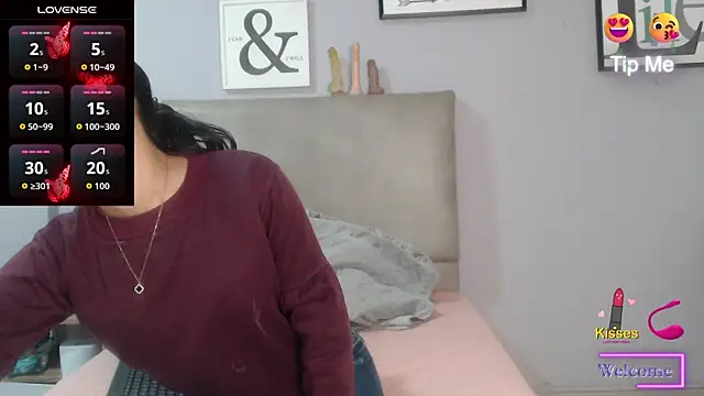 SophiaMeyerst online show from June 30, 2:49 pm