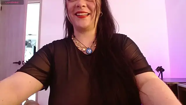 Layna cold online show from May 15, 1:58 pm
