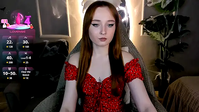 Emma Chery online show from October 18, 1:36 pm