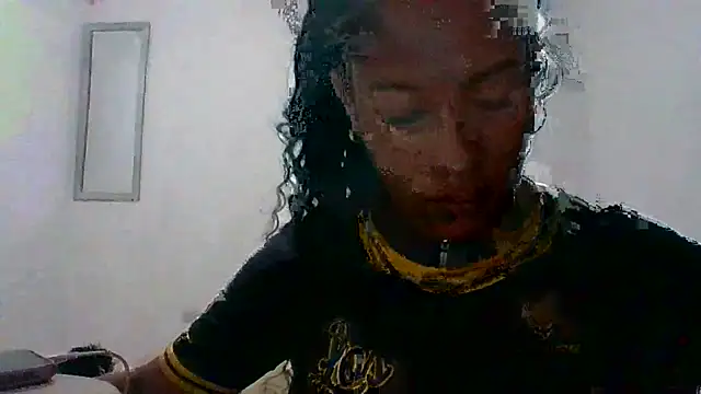 Snapshot of Kitra_New chatting on October 1, 1:54 am Kitra New online show from October 1, 1:54 am