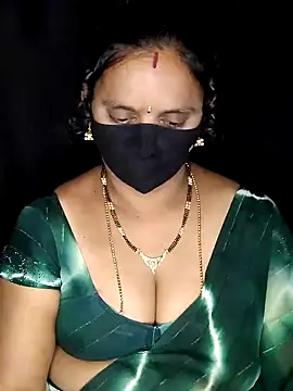 vintage-vibs online show from February 10, 6:55 pm