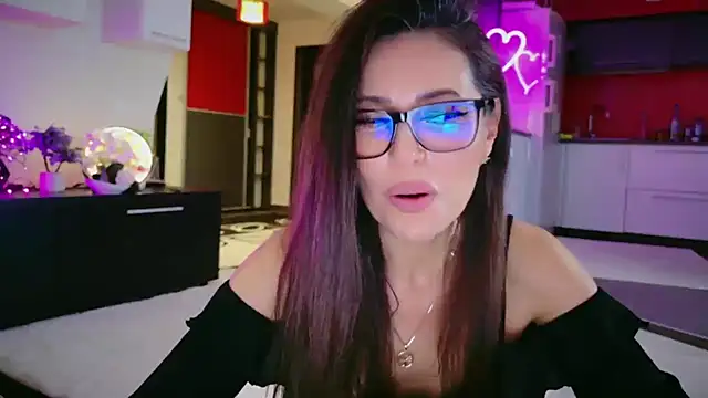 MissSmiley26 online show from June 4, 9:19 pm
